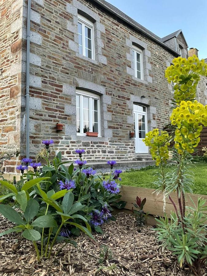 Maison De La Besliere Meuble De Tourisme 2 Etoiles Folligny Екстер'єр фото